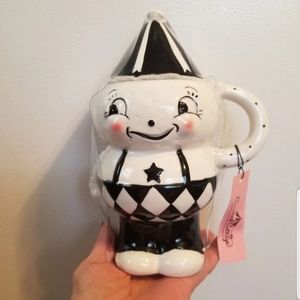 CARNIVAL COTTAGE JOHANNA PARKER LAUGHING LUNA MUG